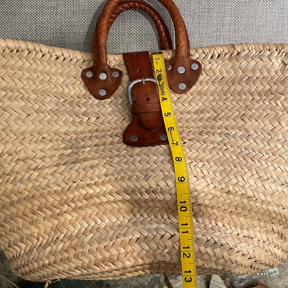Natural Straw Tote - Picture 6 of 7